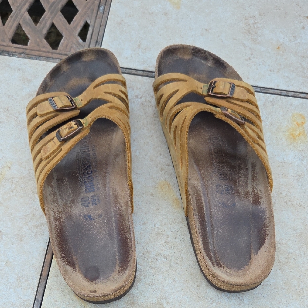 BIRKENSTOCK Granada Sandals Size 9- 9.5